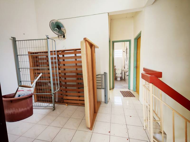 2 Story Taman Lestari Putra LEP 6 Seri Kembangan - photo 7