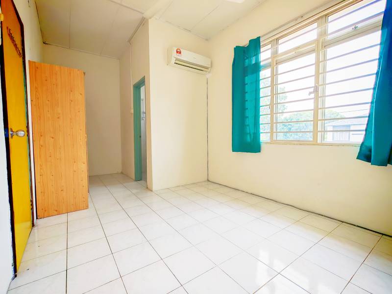 2 Story Taman Lestari Putra LEP 6 Seri Kembangan - photo 9