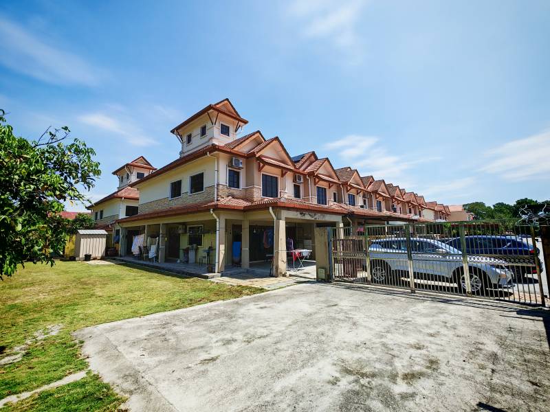 Corner Lot 2 Story Bandar Nusa Rhu U10 Shah Alam