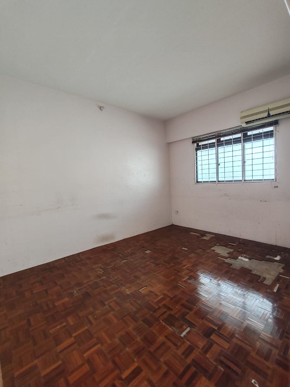 Gat Lebuh Macallum - photo 2