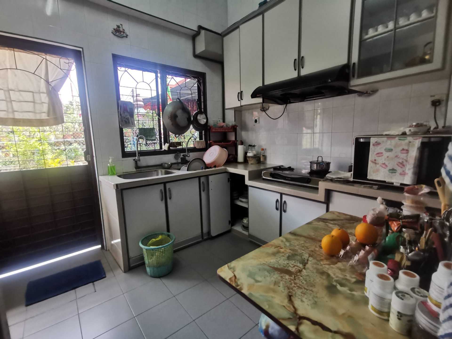 Island Glades Greenlane Double Storey Terrace House For Sale - photo 5