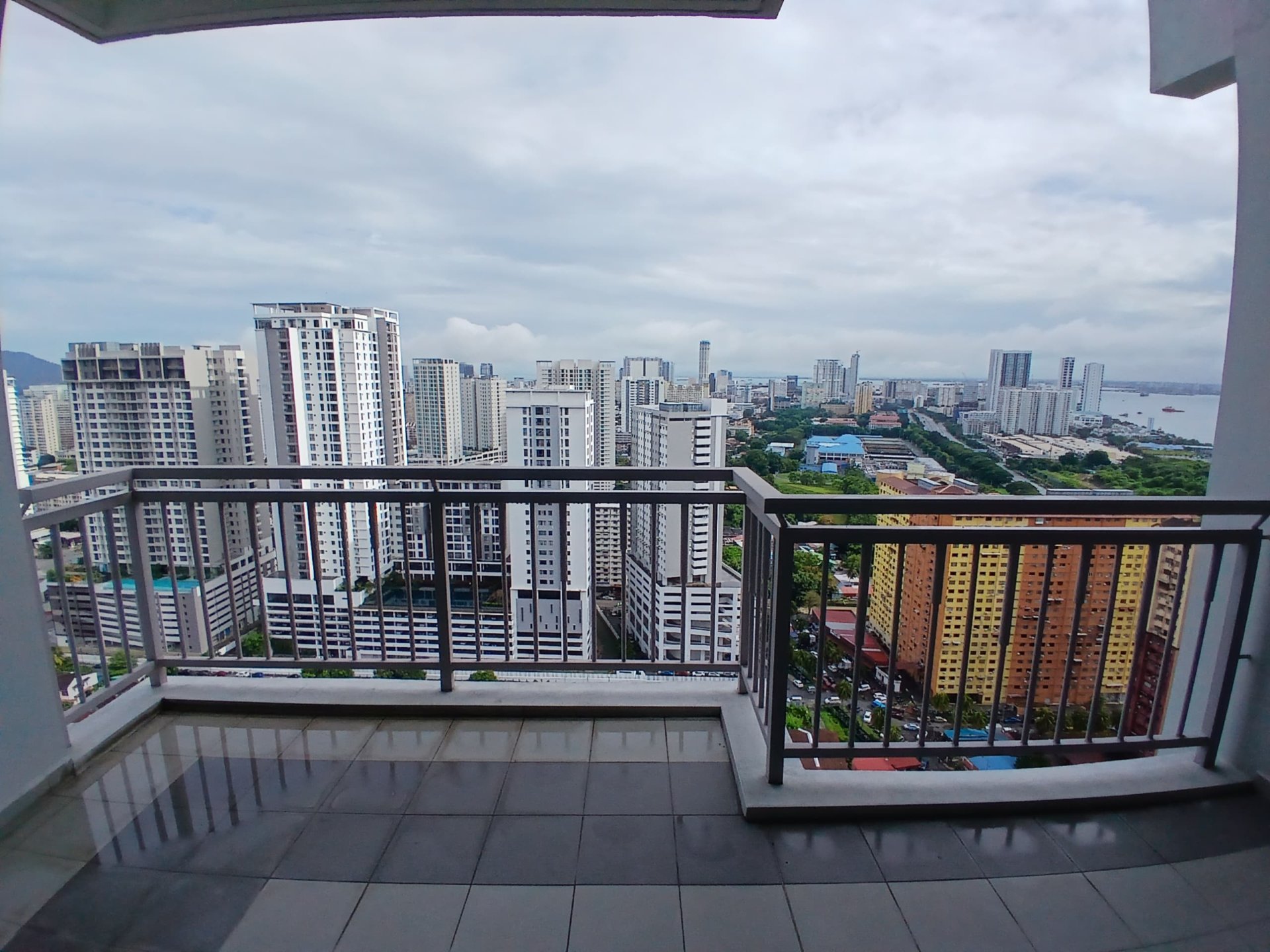 Grace Residence, Jelutong For Sale | 1,646 Sq Ft | 3 Car Parks - photo 4