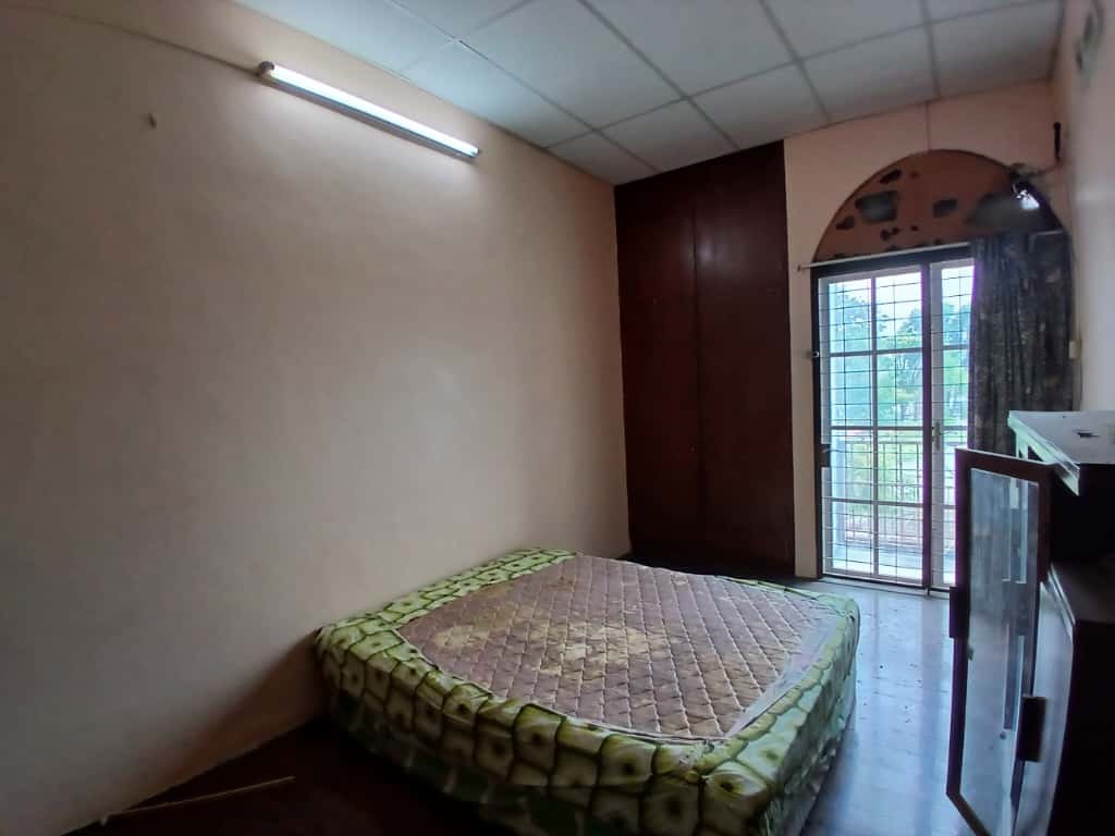 Island Glades, Greenlane For Sale | Double Storey Terrace House | 2,340 Sq Ft Land - photo 7