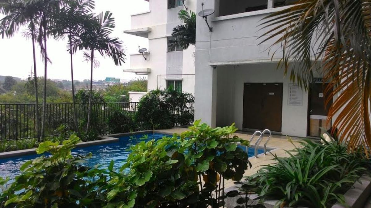 Indah Ria Apartment - photo 4