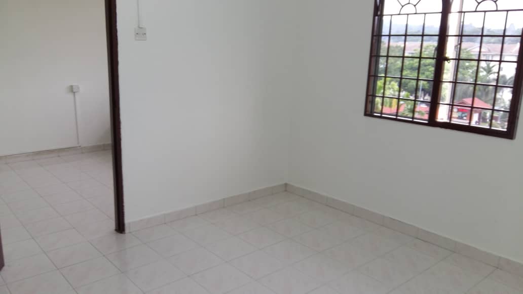 Harmoni Apartment,Damansara Damai low floor - photo 7
