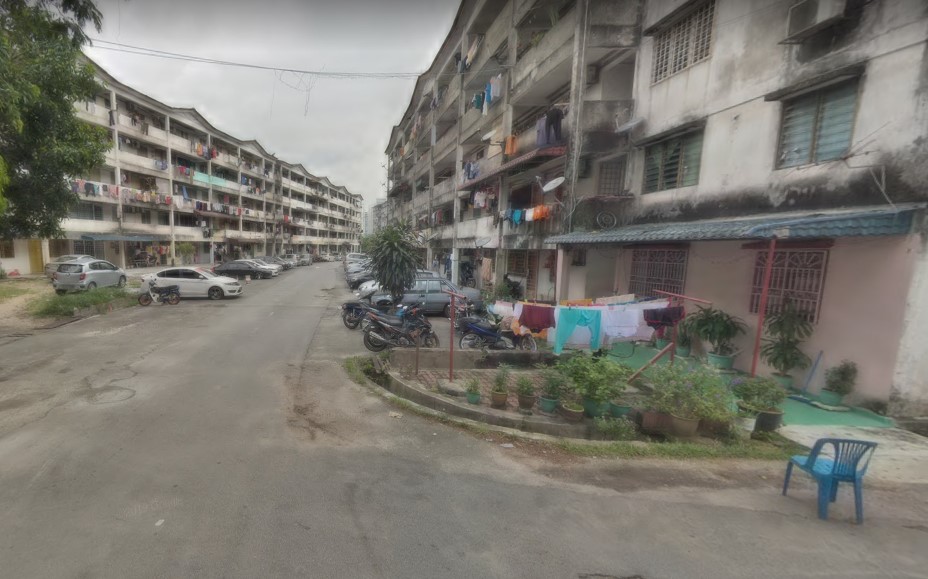 Indan baiduri flat for rent low floor - photo 2