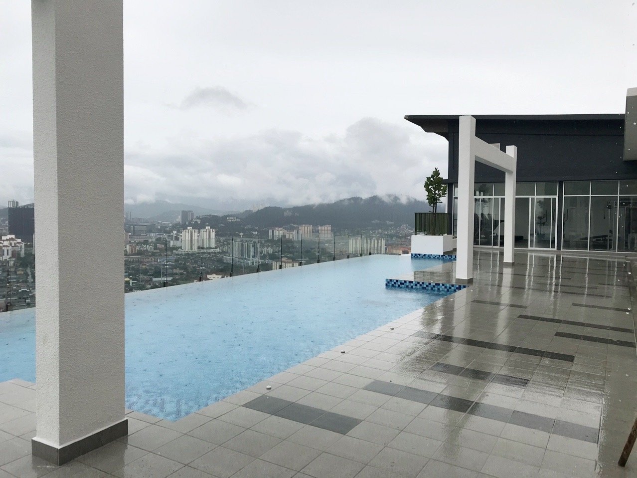 Asic crown condo ampang , lrt , taman cempaka rent - photo 2