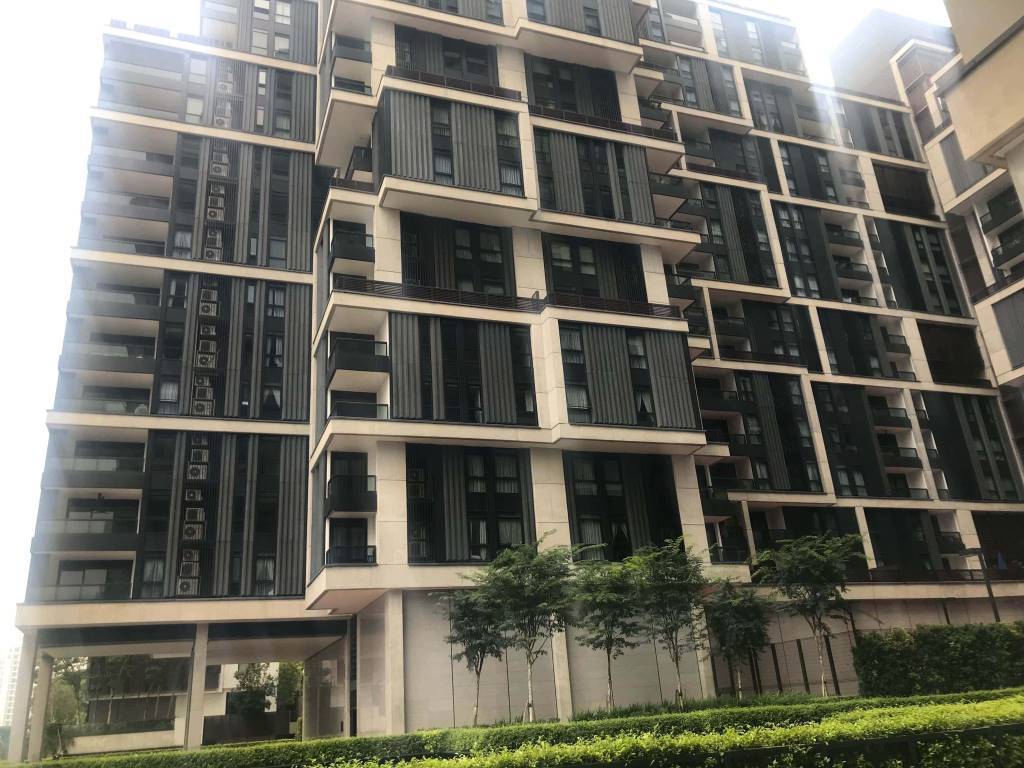 Mont Kiara Arcoris condo 2 bedroom unit for rent - photo 2
