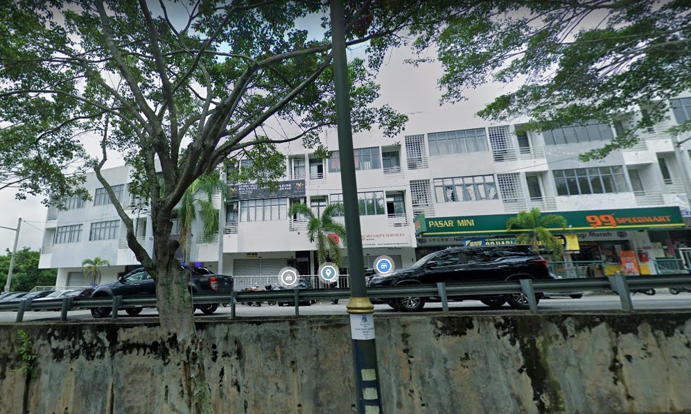 Selayang Heights 3 storey shop lot office sale - photo 2