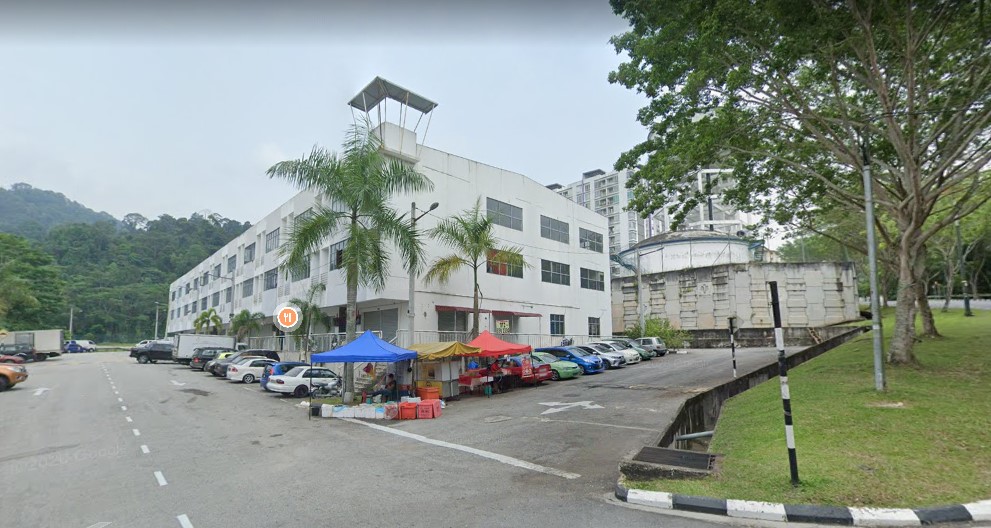 Selayang Heights 3 storey shop office sale - photo 2