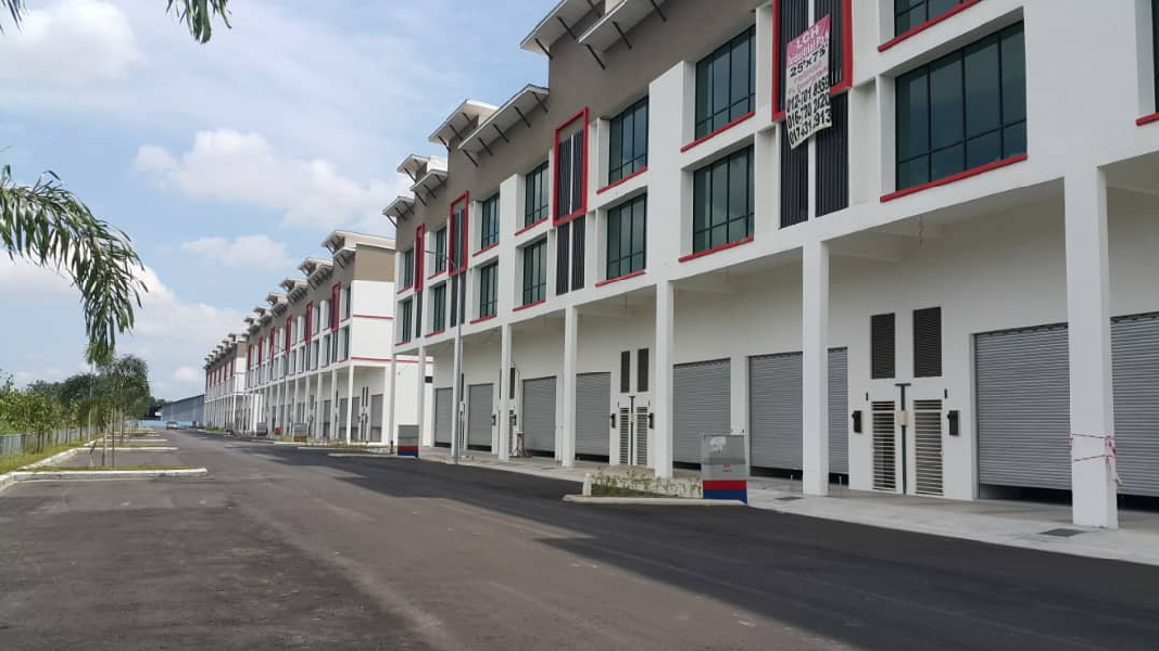 LCH INDUSTRIAL PARK  KLANG 3 Storey Terrace Factory