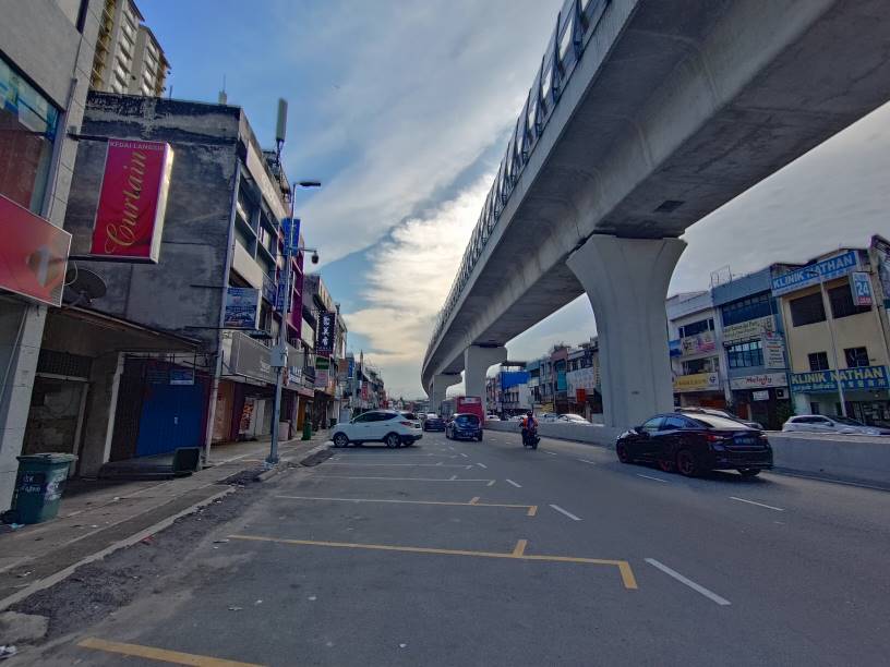 3sty shop lot jalan kepong besar freehold next to - photo 3