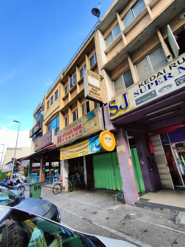 3sty shop lot jalan kepong besar freehold next to - photo 4