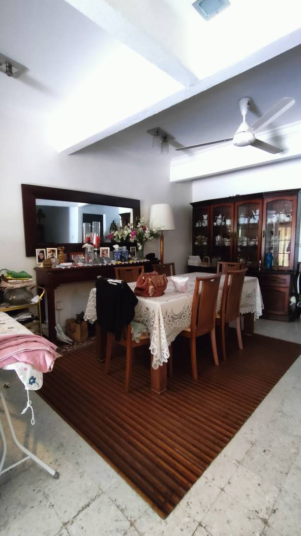 Shah alam seksyen 6 2sty house for sale extended