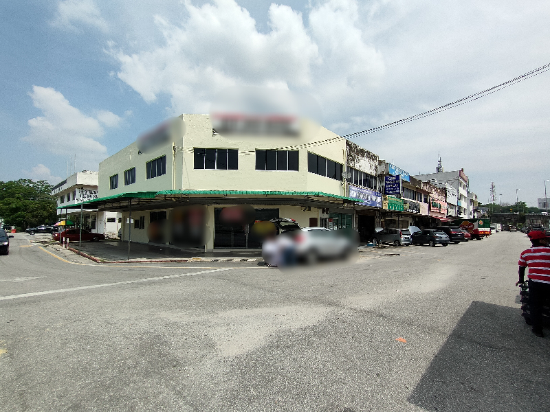 Rawang Town corner lot shop freehold for sale facing main road