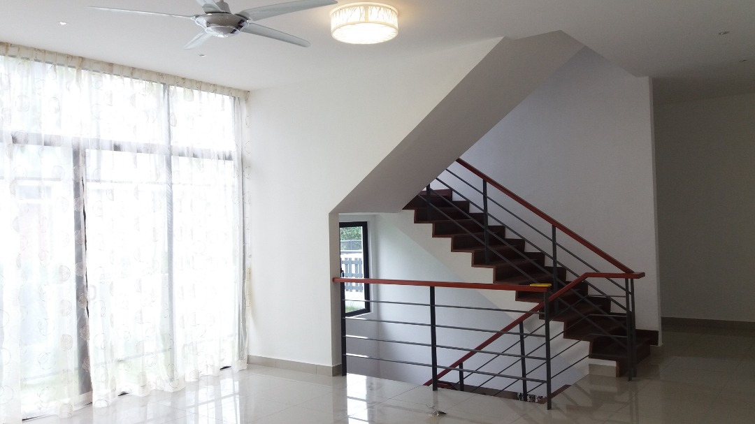 Sunway Eastwood 3sty semi detached house for sale - photo 2