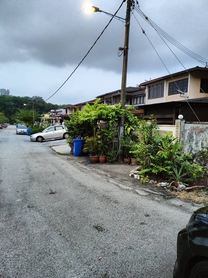 Shah alam seksyen 6 2sty house for sale extended