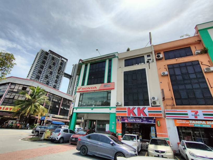 Ground floor shop for rent at seri kembangan - photo 2