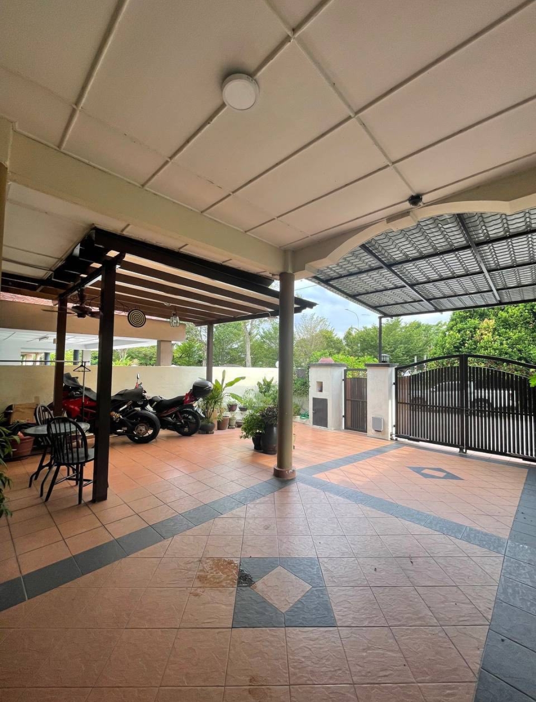 Subang Usj 9 2 storey house for sale freehold - photo 2