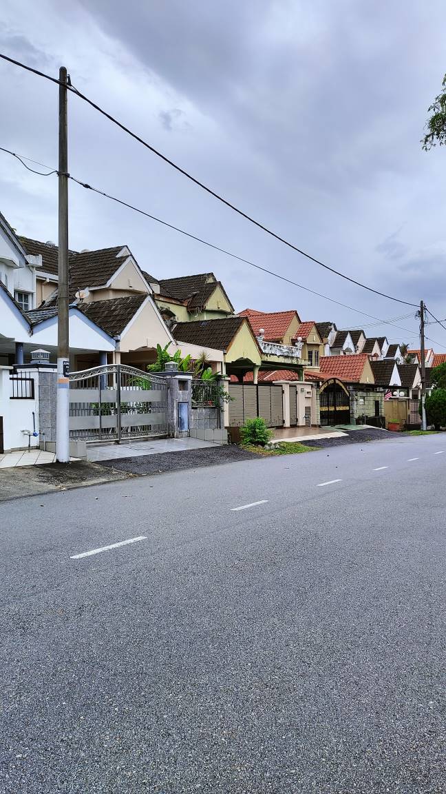 Subang Usj 9 2 storey house for sale freehold