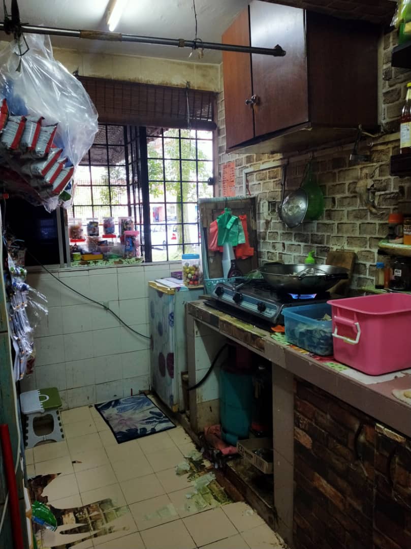 Ground Floor Kiambang Apartment Taman Bukit Subang - photo 5
