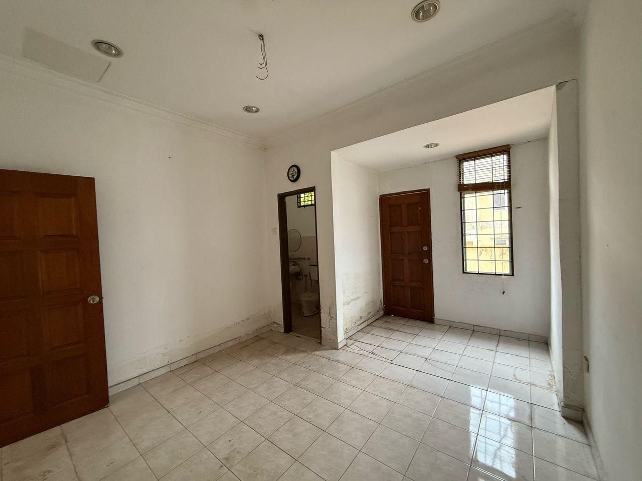 URGENT SALE Double Storey Taman Desa Indah Nilai - photo 5