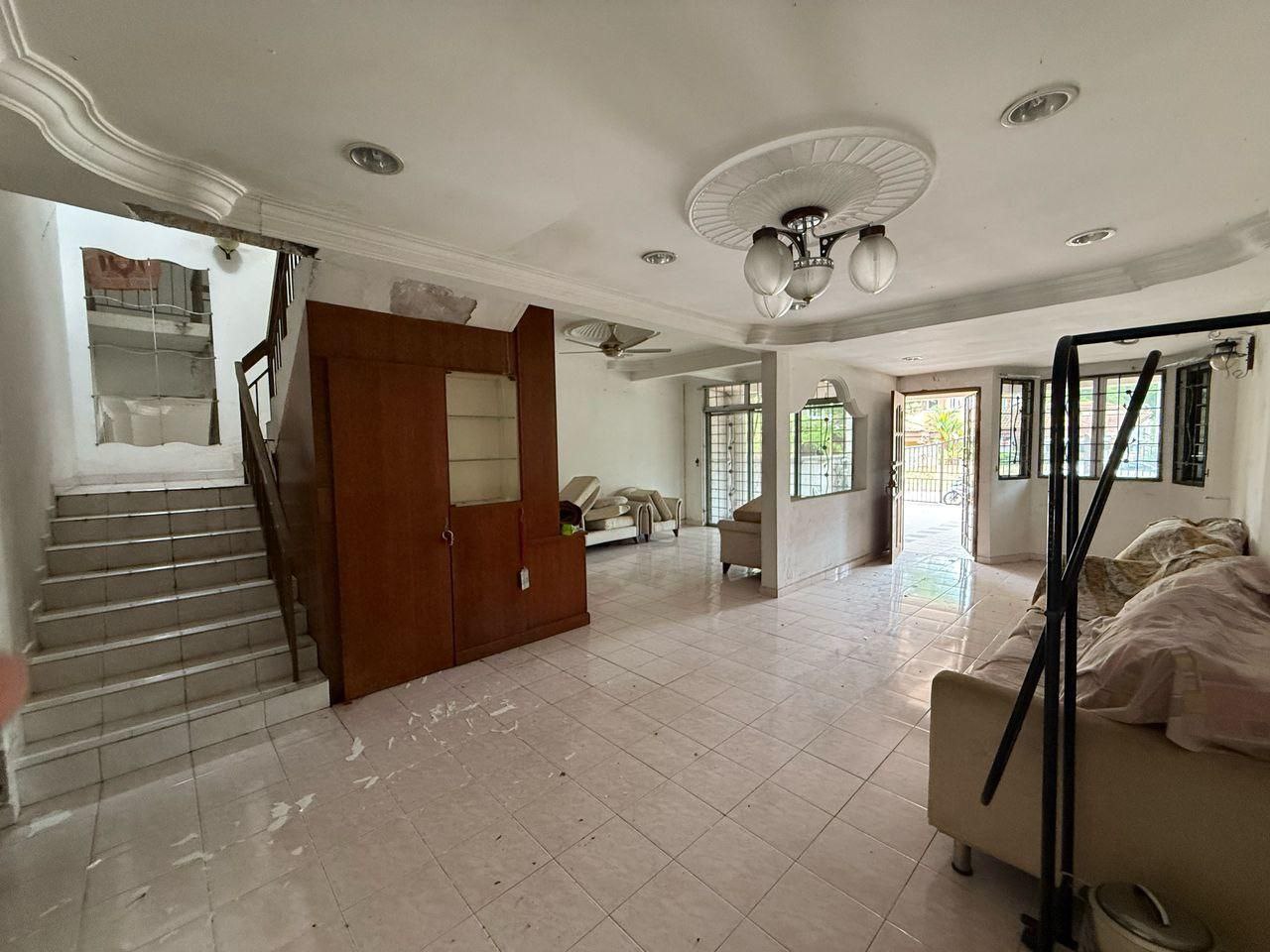 URGENT SALE Double Storey Taman Desa Indah Nilai - photo 9