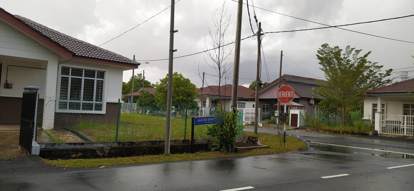 Corner Lot Single Storey Bungalow Mahkota Hills - photo 6