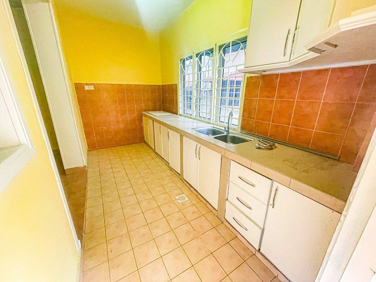 Near MRT 2Sty Bandar Tun Hussein Onn Cheras - photo 2