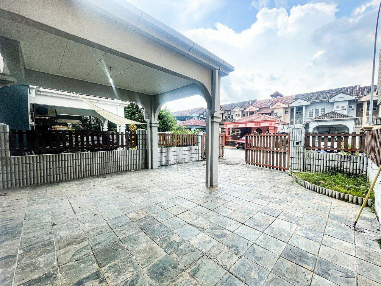 Near MRT 2Sty Bandar Tun Hussein Onn Cheras - photo 5