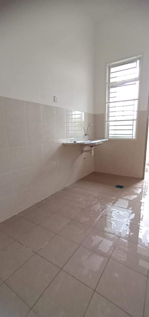 Teres 2 Tingkat, Taman Beringin Jaya, Mantin - photo 4