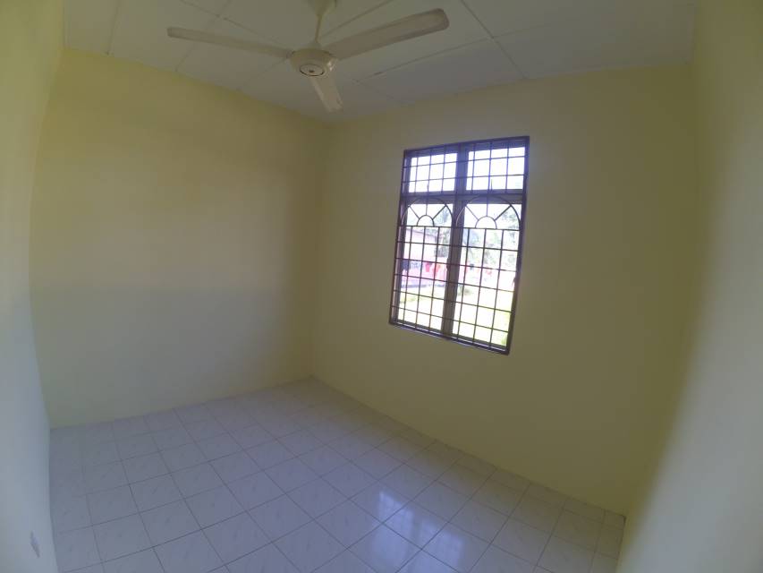 Rumah Corner Setingkat Taman Seroja Salak Tinggi - photo 8