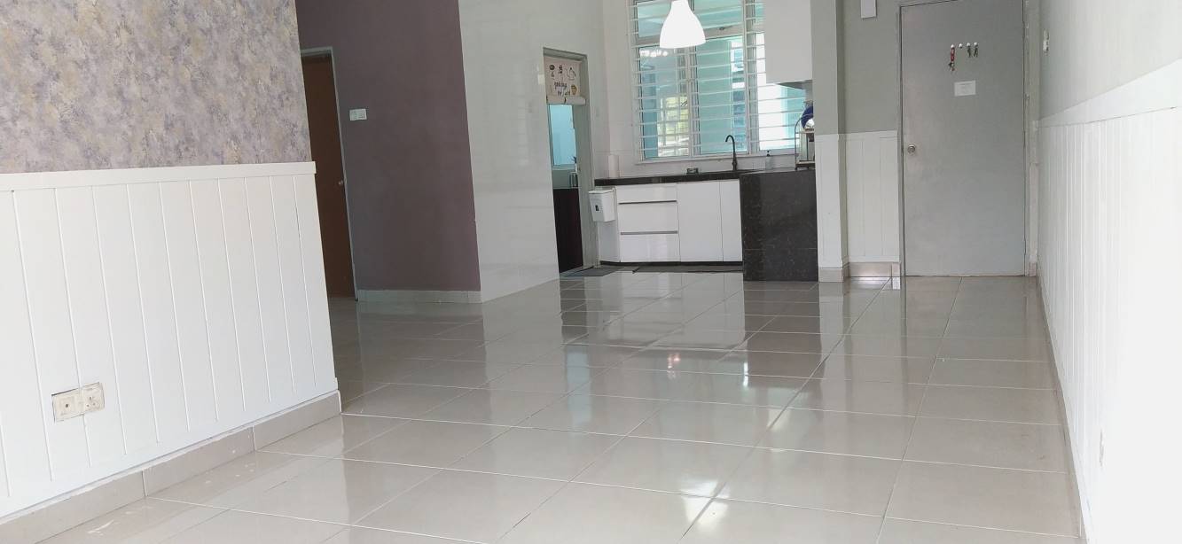 FREEHOLD, Corner unit Casa Dahlia Apartment BBST - photo 3