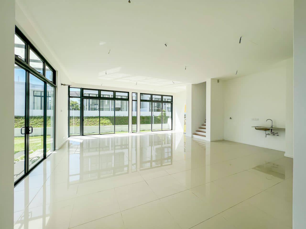 COMPLETED UNIT 3 Storey Semi D, Senna Presint 12 P - photo 10
