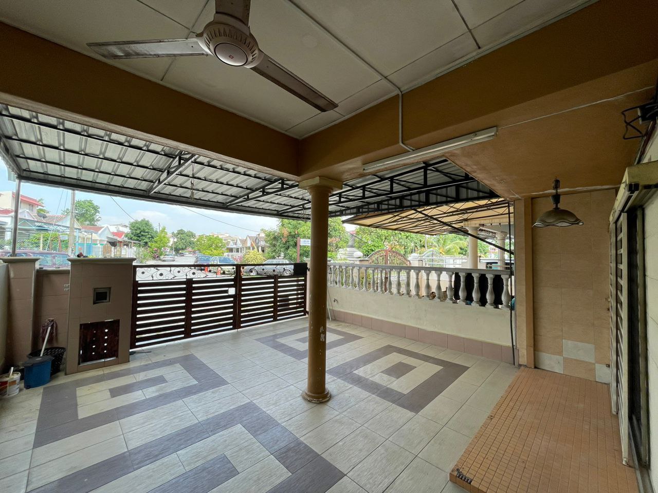 Single Storey House Taman Kinrara 1, Puchong - photo 3