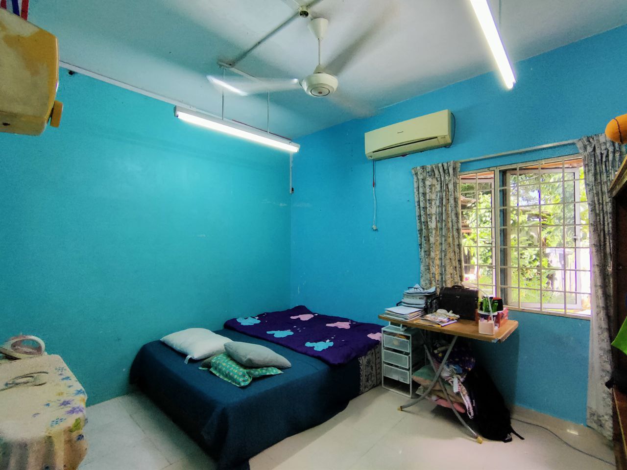 Double Storey House Taman Puchong Utama - photo 2