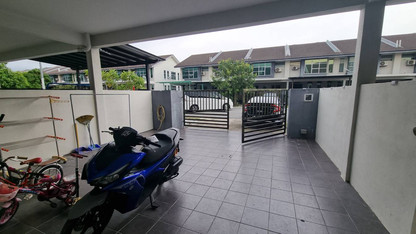 2 Storey Terrace Bangi Avenue FREEHOLD - photo 11