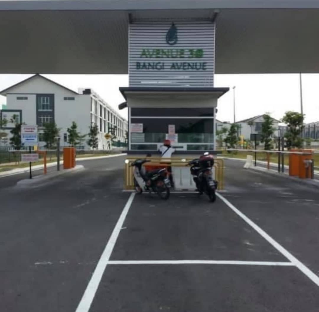 2 Storey Terrace Bangi Avenue FREEHOLD - photo 12