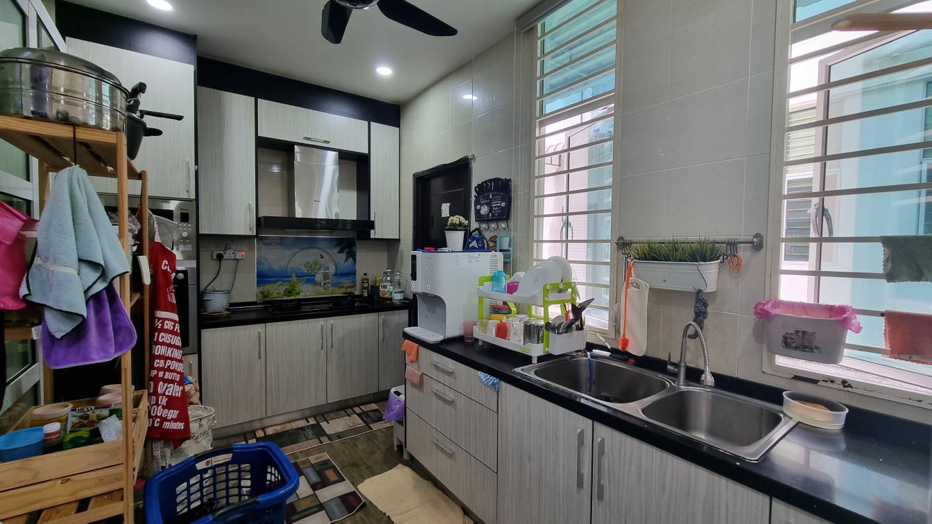 RENO 2 Storey Terrace Bangi Avenue FREEHOLD - photo 12