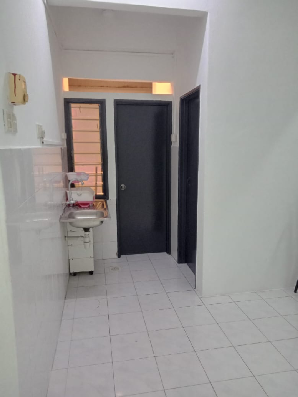 FULLY FURNISHED BLOCK D DESA PALMA  APARTMENT, BANDAR BARU NILAI - photo 3