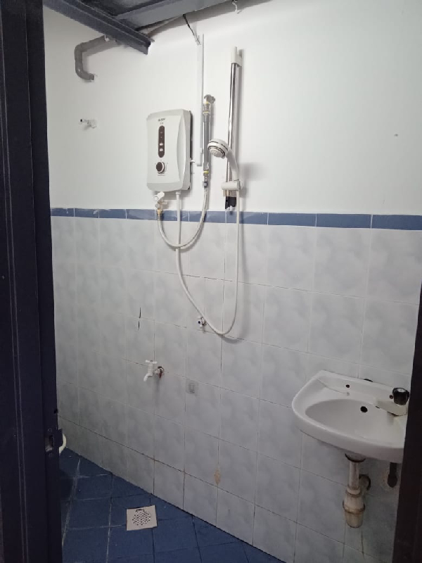 FULLY FURNISHED BLOCK D DESA PALMA  APARTMENT, BANDAR BARU NILAI - photo 7