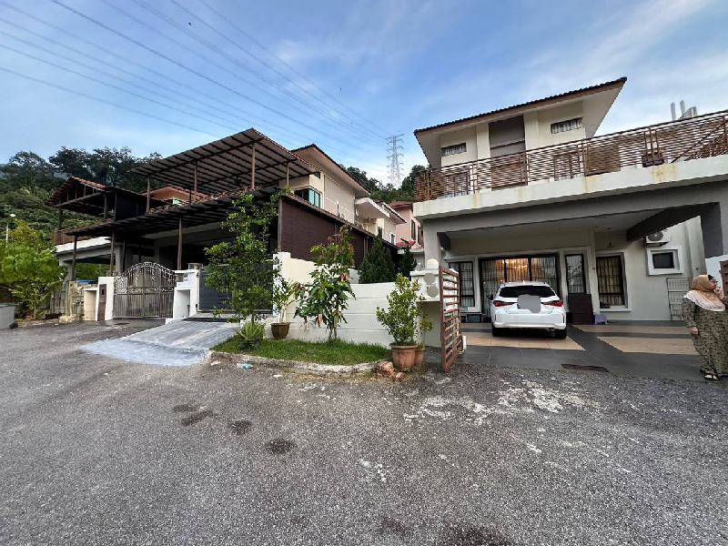 Double Storey Semi DTaman Nusa Intan(FREEHOLD-OPEN) - photo 1