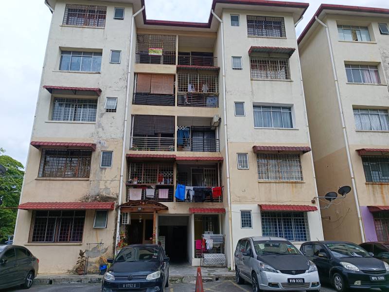 Apartment Daisy Taman Subang Perdana, Subang Jaya - photo 3