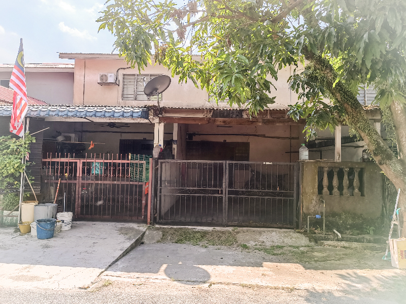 Double Storey Taman Bersatu Rawang, Selangor - photo 3