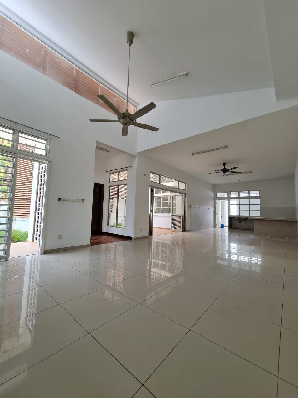 [FREEHOLD] 1.5 Storey Terrace Timur 2 Bandar Enstek Nilai