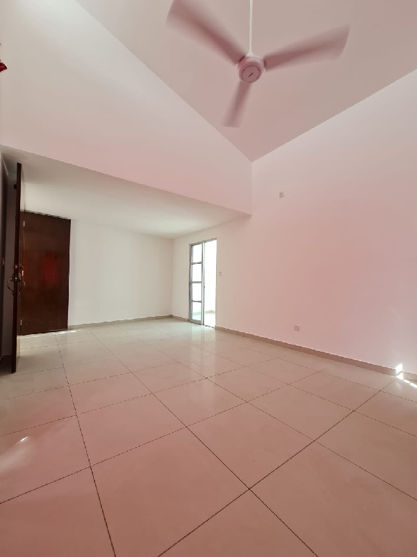 [FREEHOLD] 1.5 Storey Terrace Timur 2 Bandar Enstek Nilai - photo 3