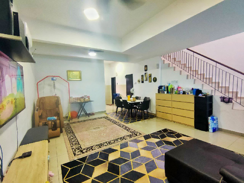 Renovated Double Storey TerraceWoodbury, Mahkota Hills, Lenggeng - photo 2