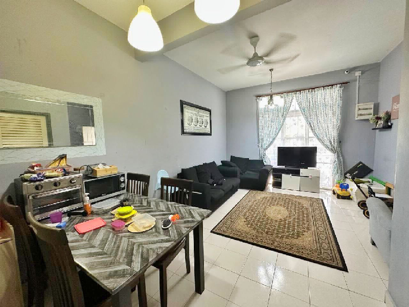 Double Storey TerraceTaman Ixora, Bandar Baru Salak Tinggi - photo 2