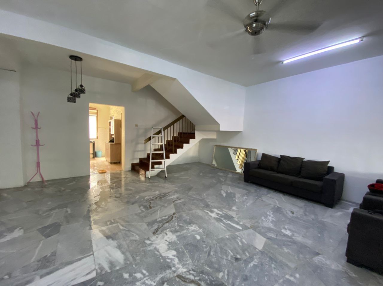 Double Storey Taman Mawar Salak Tinggi Sepang - photo 4