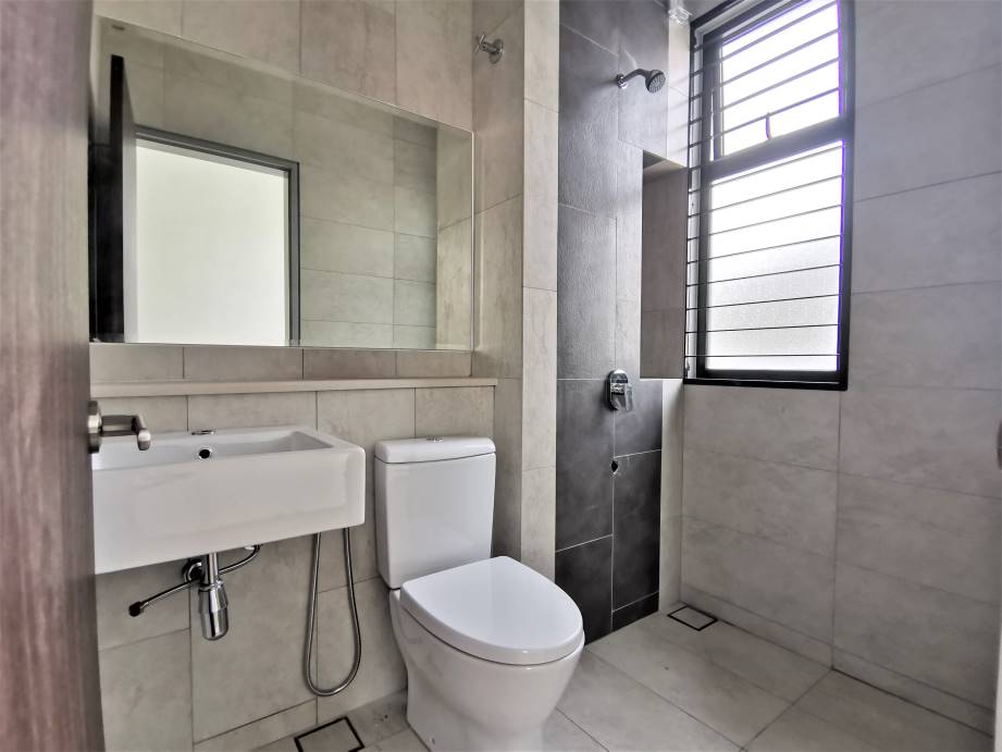 ENDLOT 2 Storey Elmina West, Denai Alam, Shah Alam - photo 11